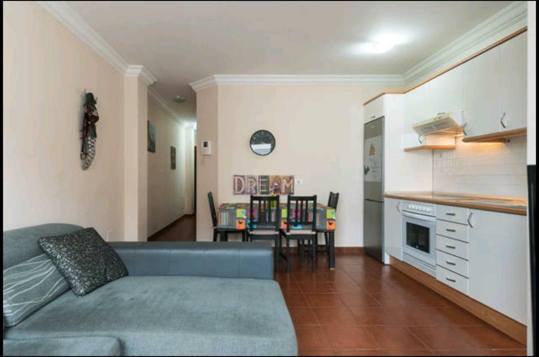 Sky House Apartment *